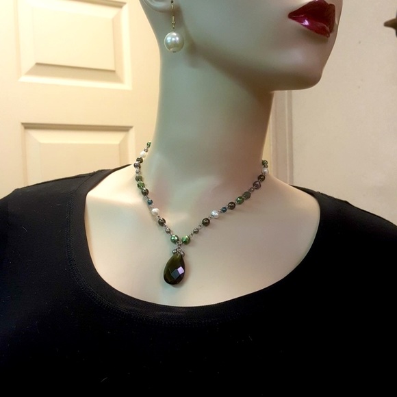Jewelry - Freshwater Pearl Necklace